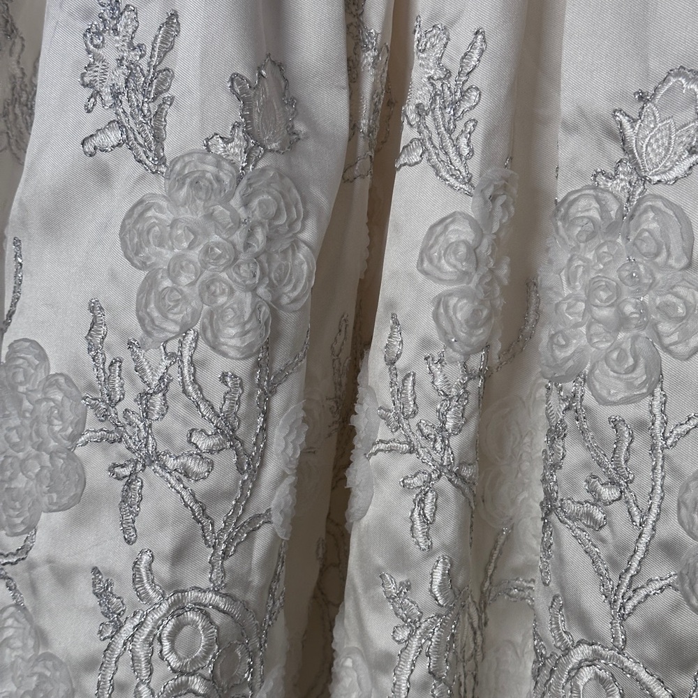 Chi Chi London Pearl ivory dress wedding or cocktail - Picture 9 of 14